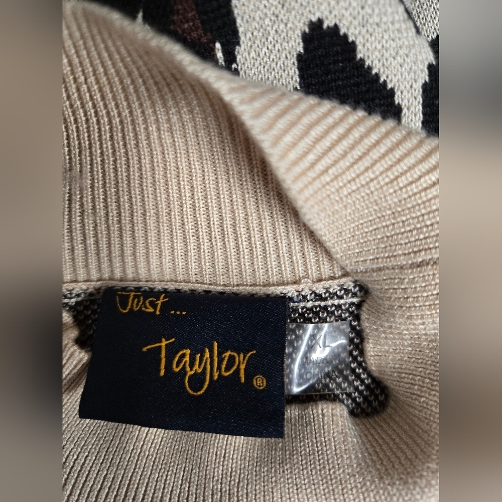 Just Taylor XL Dress Knit Pleated Shoulder Puff Mock Neck Leopard Print - Picture 8 of 10